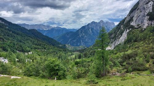 Tičarjev Dom at Vrsic pass