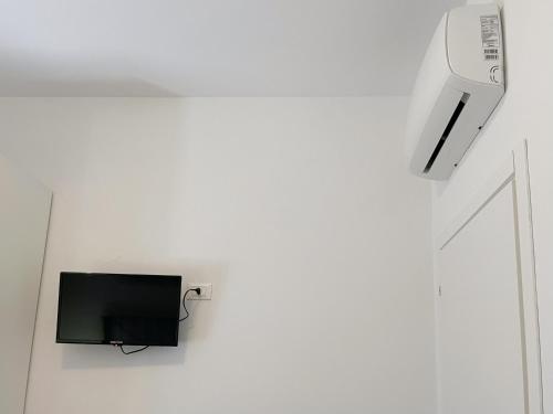 Double Room with Private External Bathroom image 8