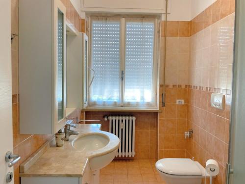 Double Room with Private External Bathroom image 5