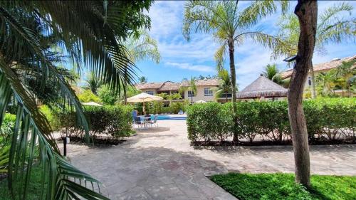 100 metros da praia de Taperapuan