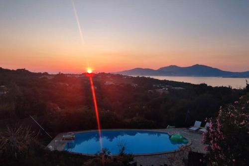 F4 à Porticcio avec piscine et vue sur mer - Location saisonnière - Grosseto-Prugna