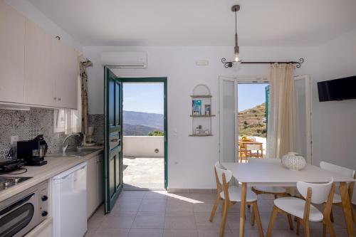  Astrokaktos in Skaládhos