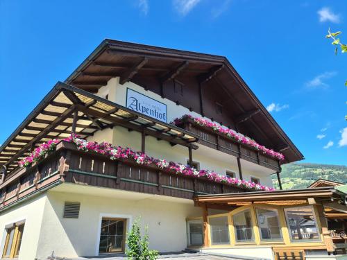 Hotel Alpenhof*** 3