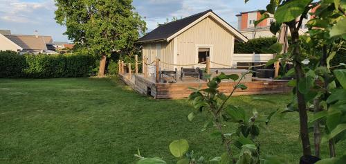 Gästhus i lugnt område. 3km från Örebro slott - Örebro