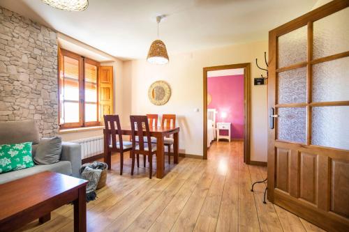  Apartamentos Ribera del Duero Las Escuelas in Vadocondes