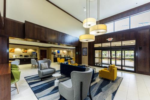 Lobby, Comfort Suites Houston West at Clay Road in Houston West