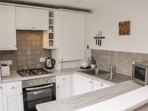 Razorbill Cottage - image 8
