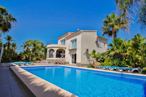 Estrella - holiday home with stunning views and private pool in Benissa