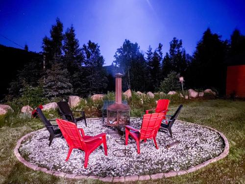 Artemis Log Cabin with Spa & Mountain View