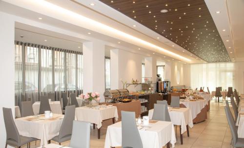 Hotel Carinthia - image 12