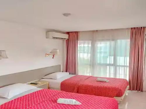 Dewarna Hotel Zainul Arifin