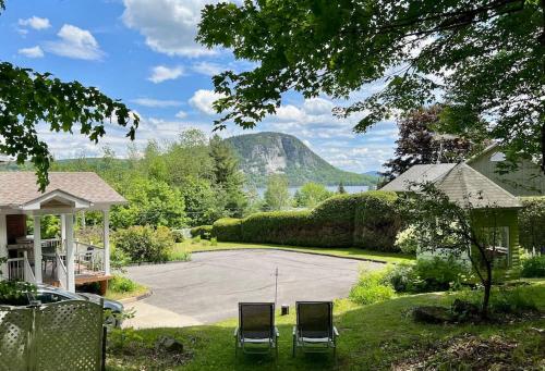 B&B Coaticook - Newly Renovated villa with magnificent views - Bed and Breakfast Coaticook