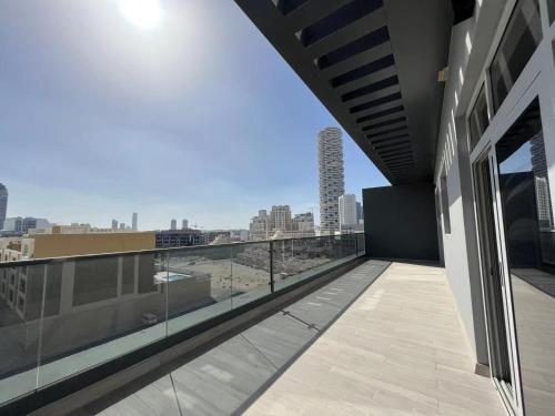 Penrose Place Dubai JVC - image 11