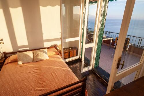 Orizzonti blu! In villaggio esclusivo con terrazza