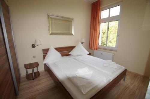 Ferienwohnung 8 Rosenstolz; Villa Rosengarten - image 3