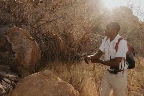 Ai Aiba - The Rock Painting Lodge Ai Aiba - The Rock Painting Lodge