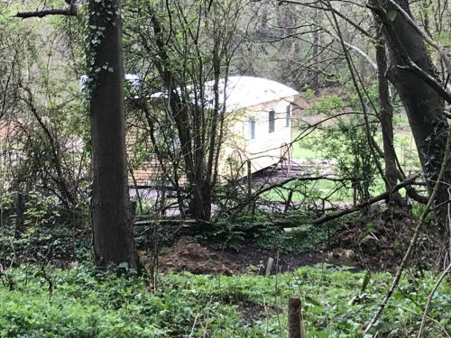 Diablos Luxury Shepherds huts - main image