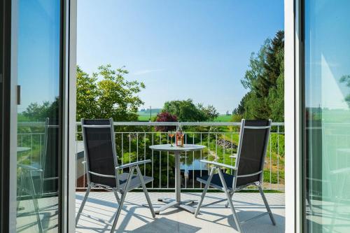 Balkons/terase, Ferienhaus Teichblick und Turmblick, mit Kultur in Großzschepa, Nähe Leipzig (Ferienhaus Teichblick und Turmblick, mit Kultur in Großzschepa, Nahe Leipzig) in Lossatal