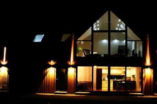 Exterior view, Locholly Lodge in Achiltibuie
