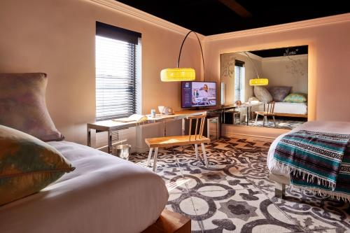 Mama Shelter Los Angeles