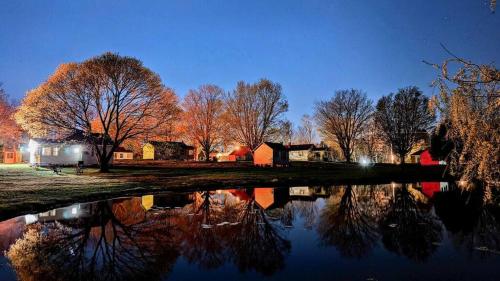 Eden Village Motel and Cottages