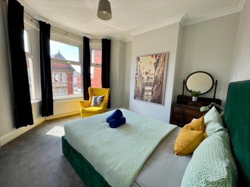 Edwardian City Centre House For Big Groups, Offroad Parking & Hot Tub! - Apartment - Cardiff