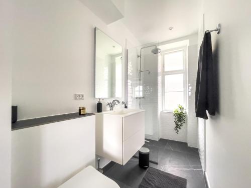 Stylish classic Danish design apartment, Copenhagen (photo 4)