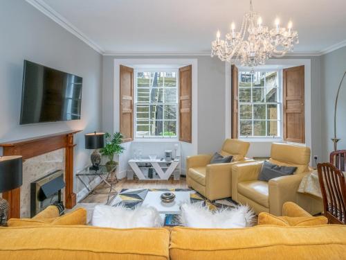 Superb 3Beds House in Chic area of the City Centre - Pass the Keys, Edynburg
