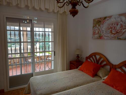 Twin Room with Private Bathroom and Terrace image 7
