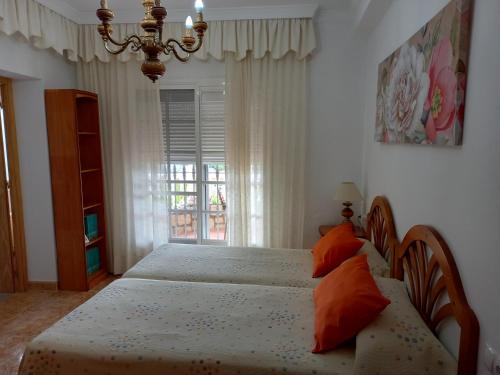 Twin Room with Private Bathroom and Terrace image 8