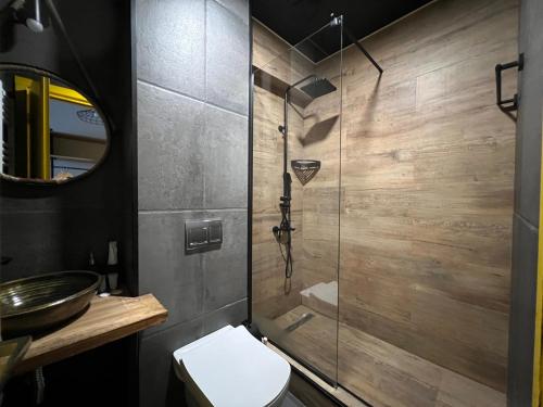 Gudauri Loft Hotel Room Type - Standard Queen Room
