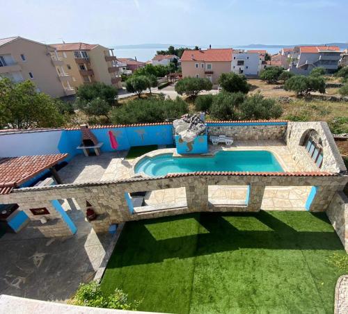 Apartments Kafadar in Trogir