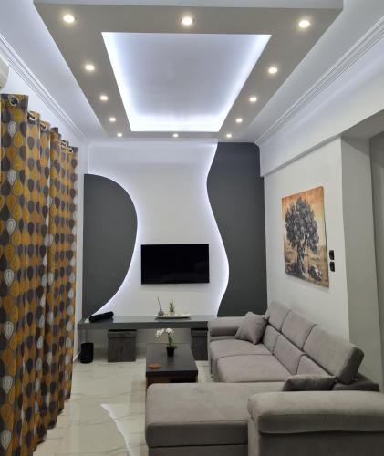 Jenny's Dream Home -Acropolis Lux 2 Bedroom Apt, with Hot Tub, free Netflix, fast Wifi, Atenas (foto 9)