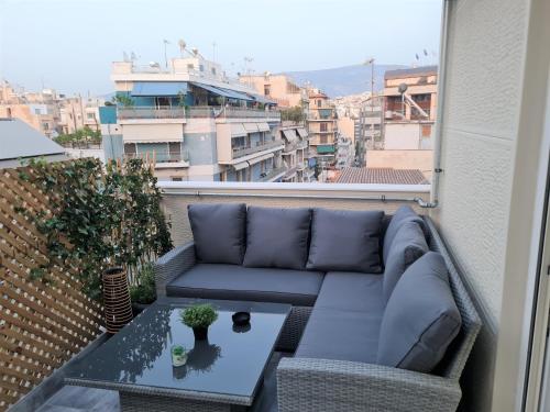 Jenny's Dream Home -Acropolis Lux 2 Bedroom Apt, with Hot Tub, free Netflix, fast Wifi, Atenas (foto 7)