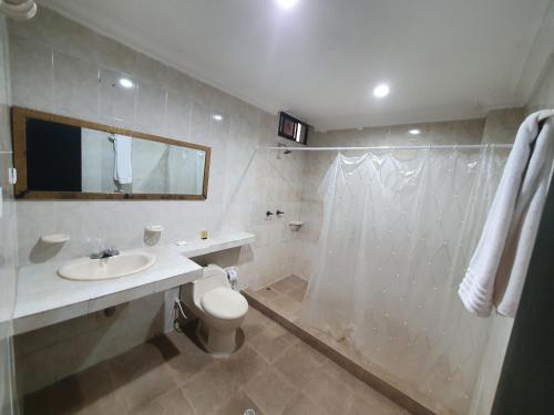 Deluxe Double Room image 2