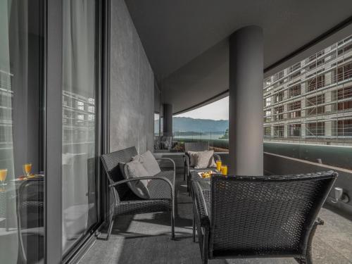 Apartment with Sea View image 5