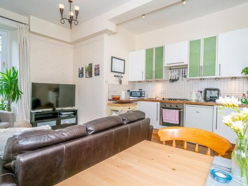 Pass the Keys Superb 1 Bed Flat in Traditional Victorian Building