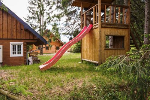 Játszótér, Roubenka na jelení hoře (Roubenka na jeleni hore) in Horní Blatná