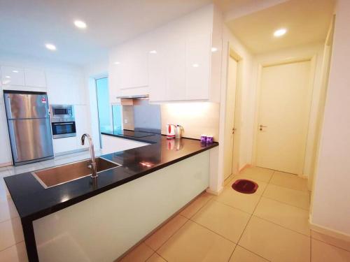 TS HomeStay (3Rooms,Free Parking & Wifi,Malacca.)