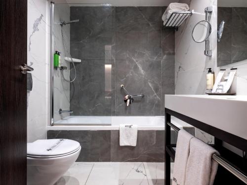 Intur Palacio San Martin - image 11