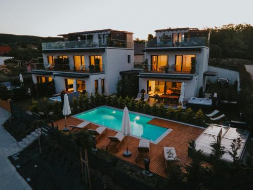 Exterior view, Skyline Resort in Balatonalmadi