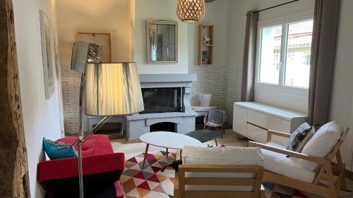 Maison chaleureuse avec spa gîte à louer Lesperon