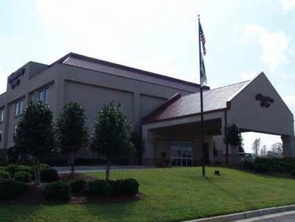 Hampton Inn Cornelia - image 2