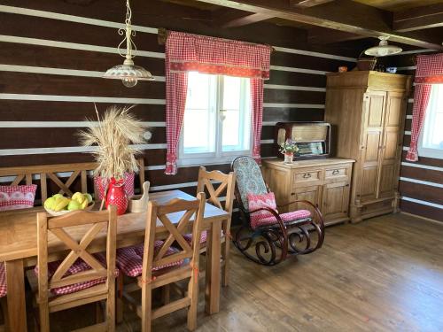 Roubenka Koněšín (Roubenka Konesin) in 奧斯拉瓦河畔納梅什季