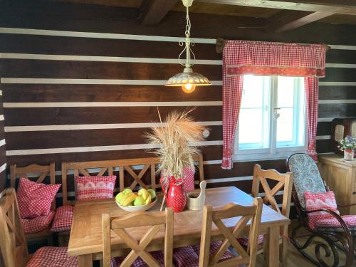 Roubenka Koněšín (Roubenka Konesin) in 奧斯拉瓦河畔納梅什季