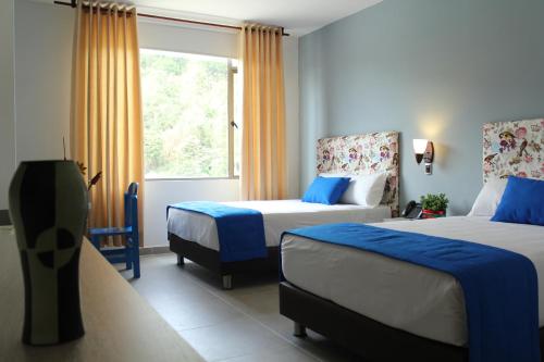 2 double beds