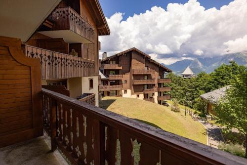 Superior One-Bedroom Apartment with Balcony