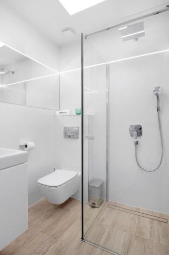 ห้องน้ำ, NOVA ULINIA Forest in ซาร์บสค์