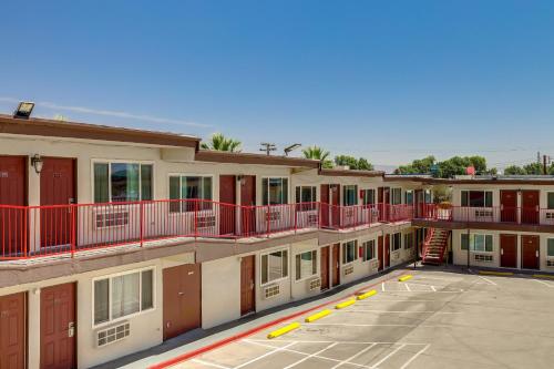 Red Roof Inn Needles