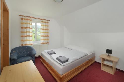 2 twin beds